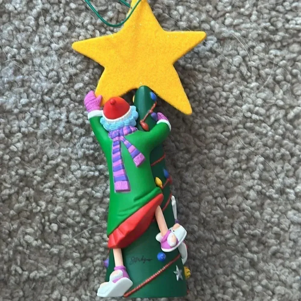 Hallmark Keepsake Ornament “Decorating Maxine Style”